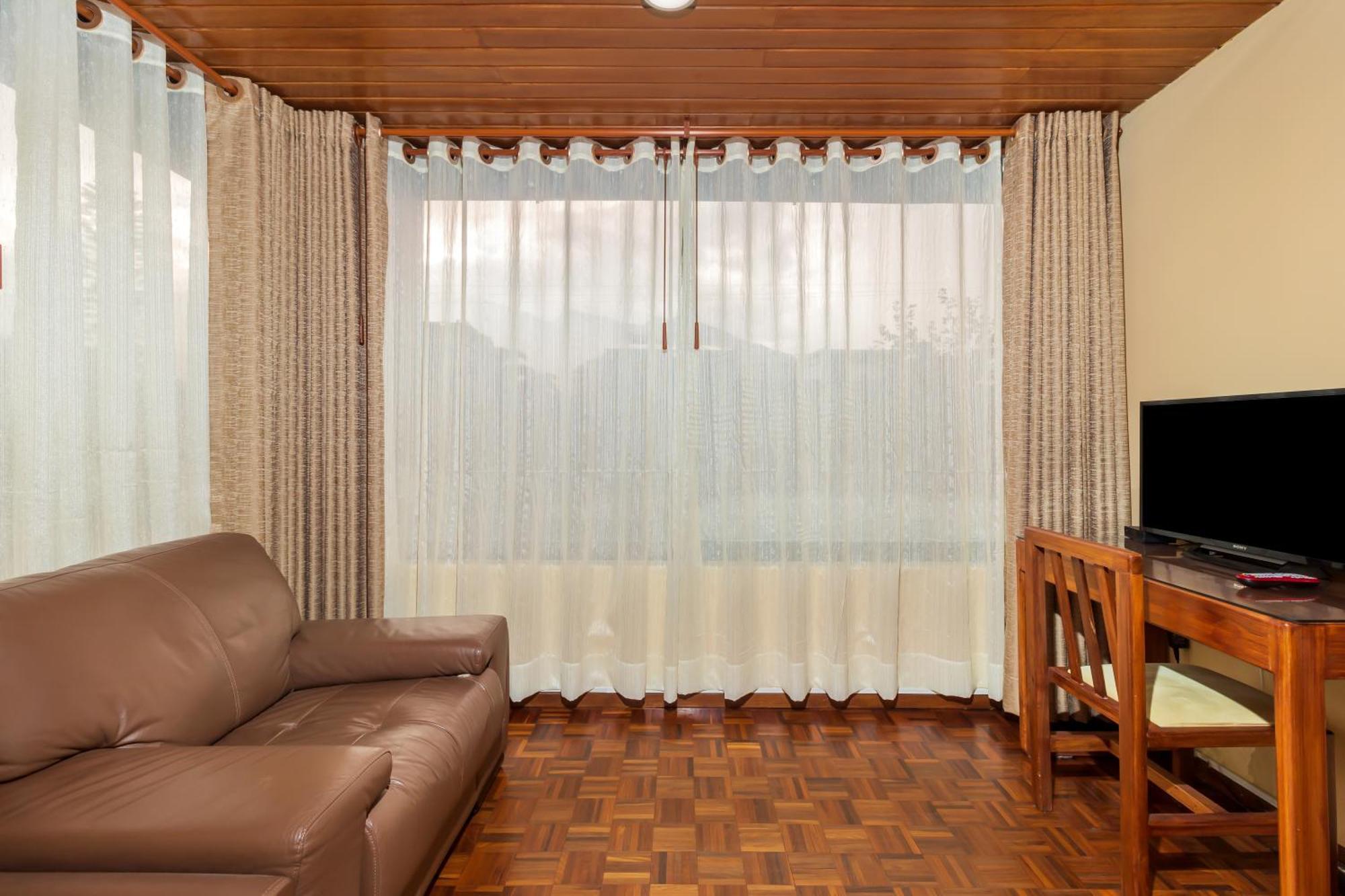 Hotel La Cartuja Кіто Екстер'єр фото