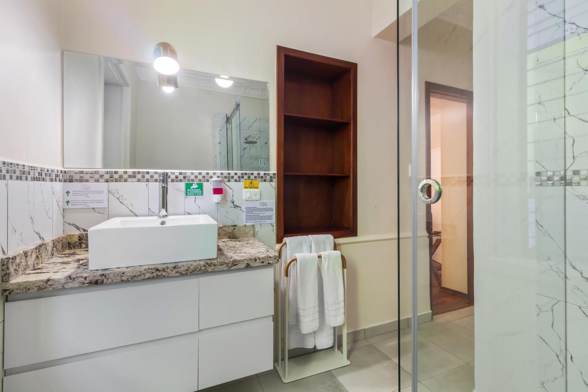 Hotel La Cartuja Кіто Екстер'єр фото